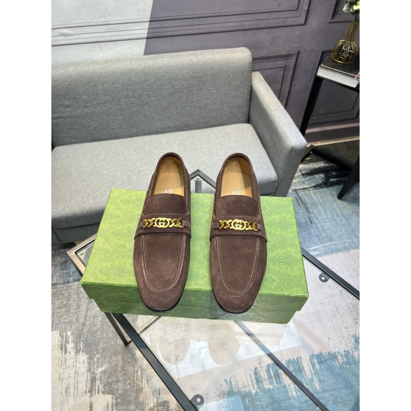 G*u*i leather shoes